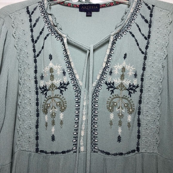 Artesia Top Womens Sage Green Embroidered Boho Flowy Short Sleeve Blouse L - Picture 3 of 14